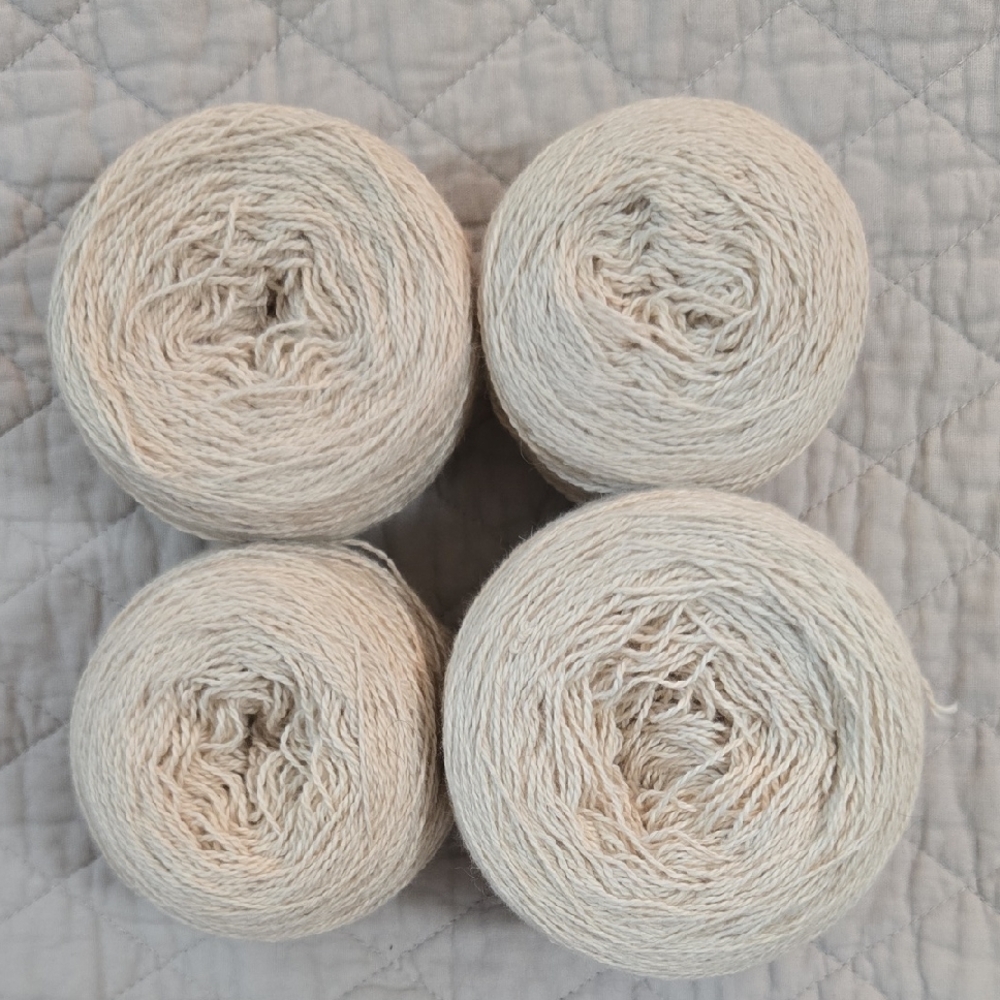 460g of Illimani Sabri Yarn in "Natural - 82"